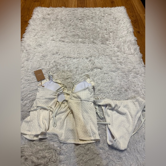 Samiol Textured Bikini Set - Picture 10 of 10